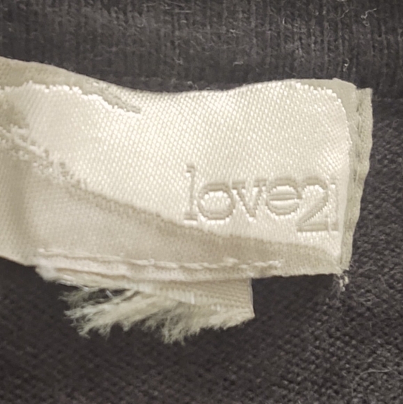 Lovely Black And Grey Cardigan Sweater New - Picture 4 of 5